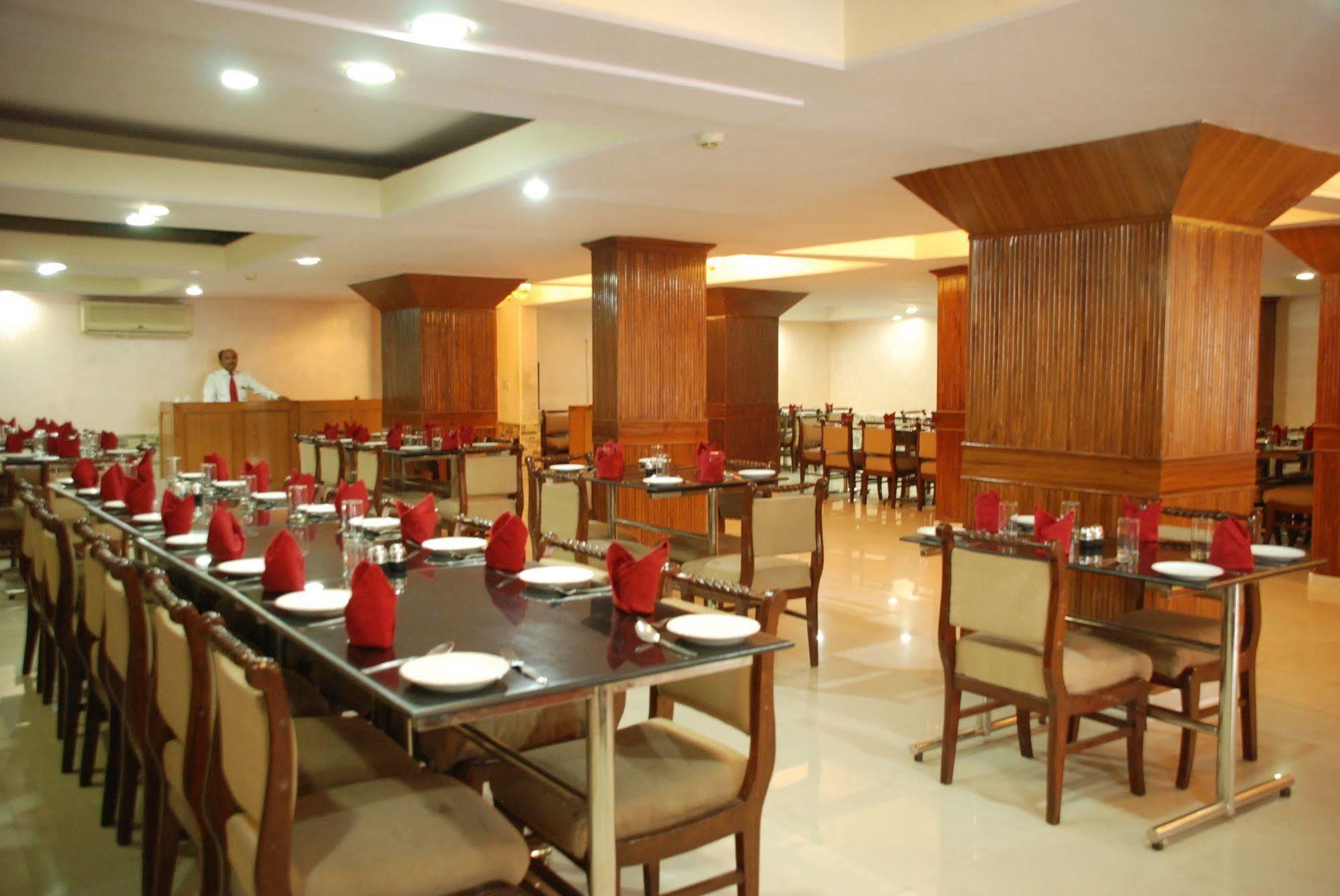 Hotel Ganga Ratan Agra  Kültér fotó